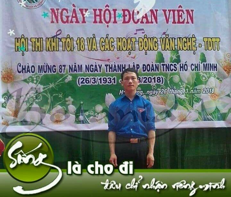 Ảnh chụp thầy giáo Tuấn ở ngày hội Đoàn Viên năm 2018