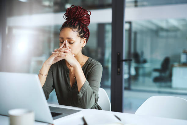  Căng thẳng, stress là tác nhân gây ra và làm nặng hơn tình trạng đi ngoài nhiều lần trong ngày